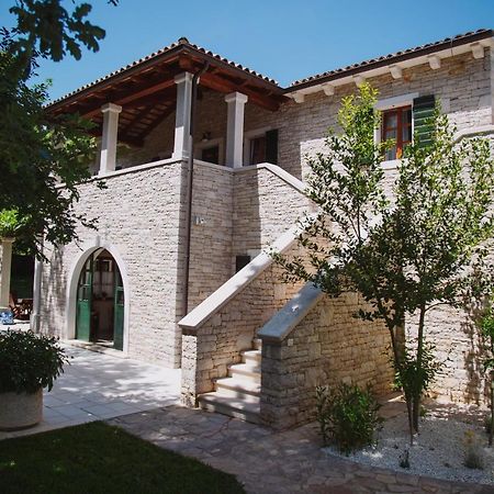 Villa Kringa Tinjan Esterno foto