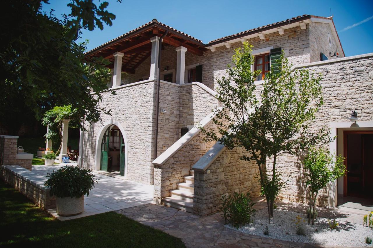 Villa Kringa Tinjan Esterno foto