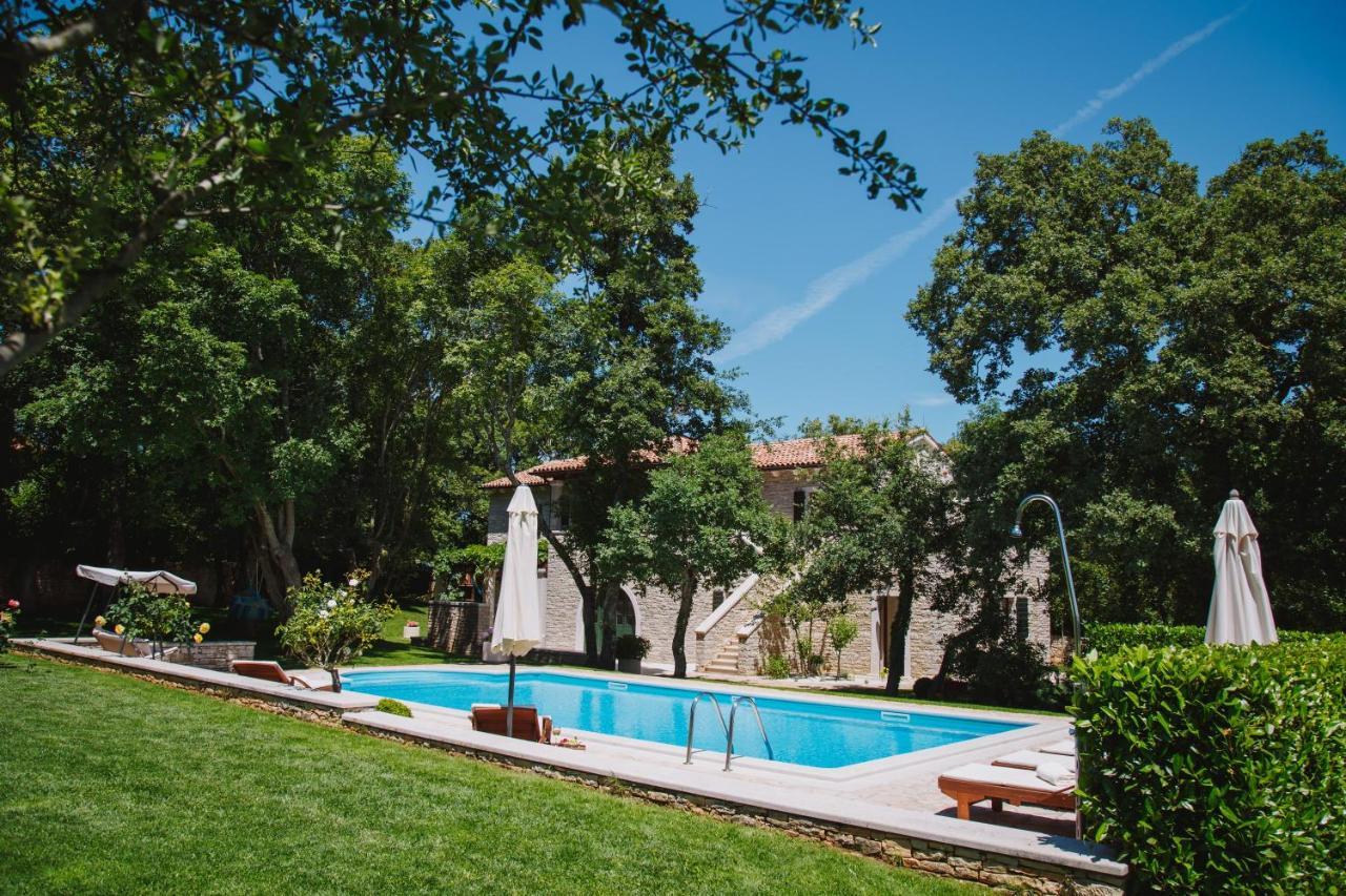 Villa Kringa Tinjan Esterno foto