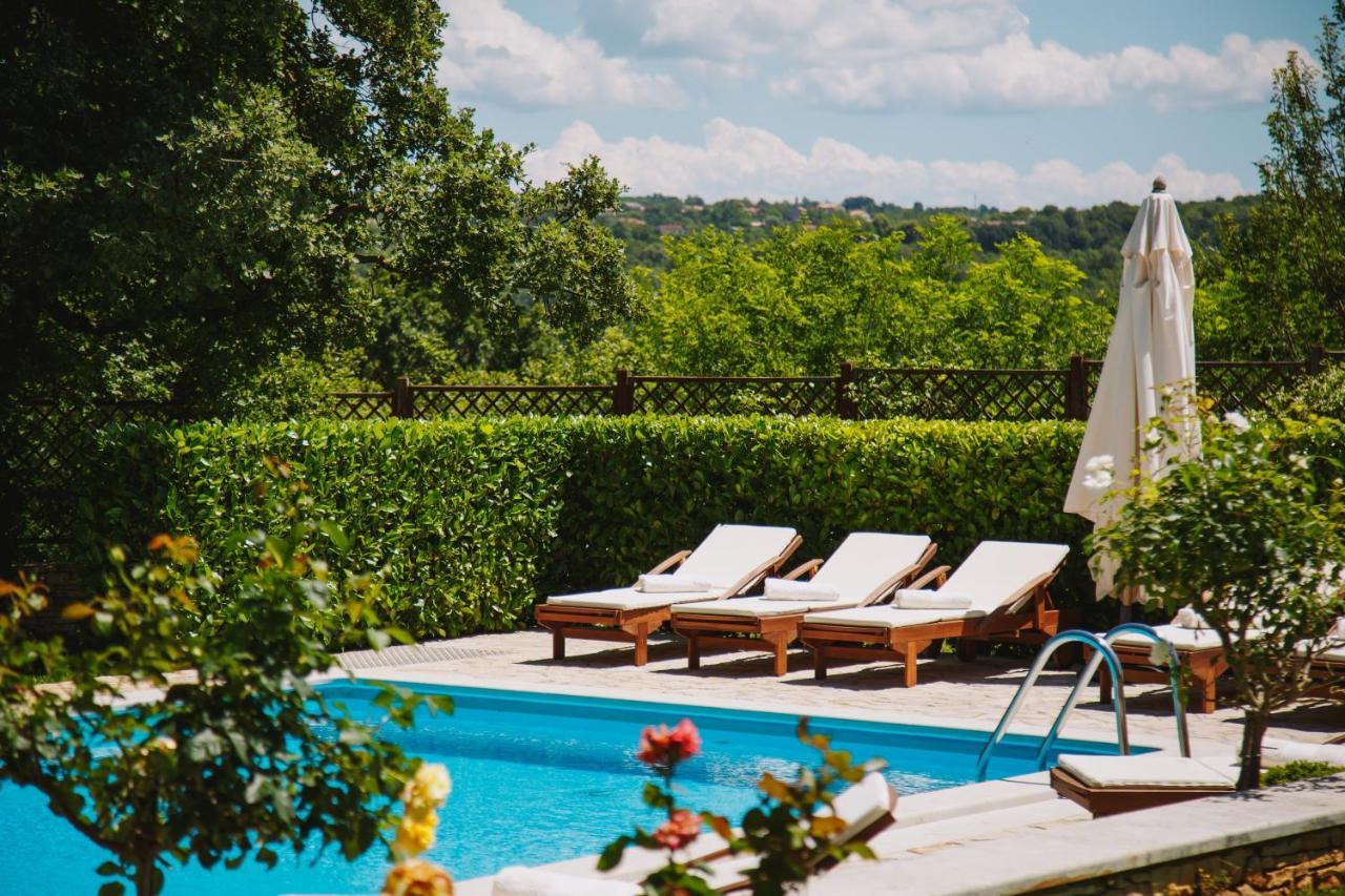 Villa Kringa Tinjan Esterno foto